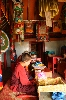 In der Mongolei wird der tibetische Buddhismus praktiziert, dementsprechend farbenfroh ist die Ausstattung in den Kloestern